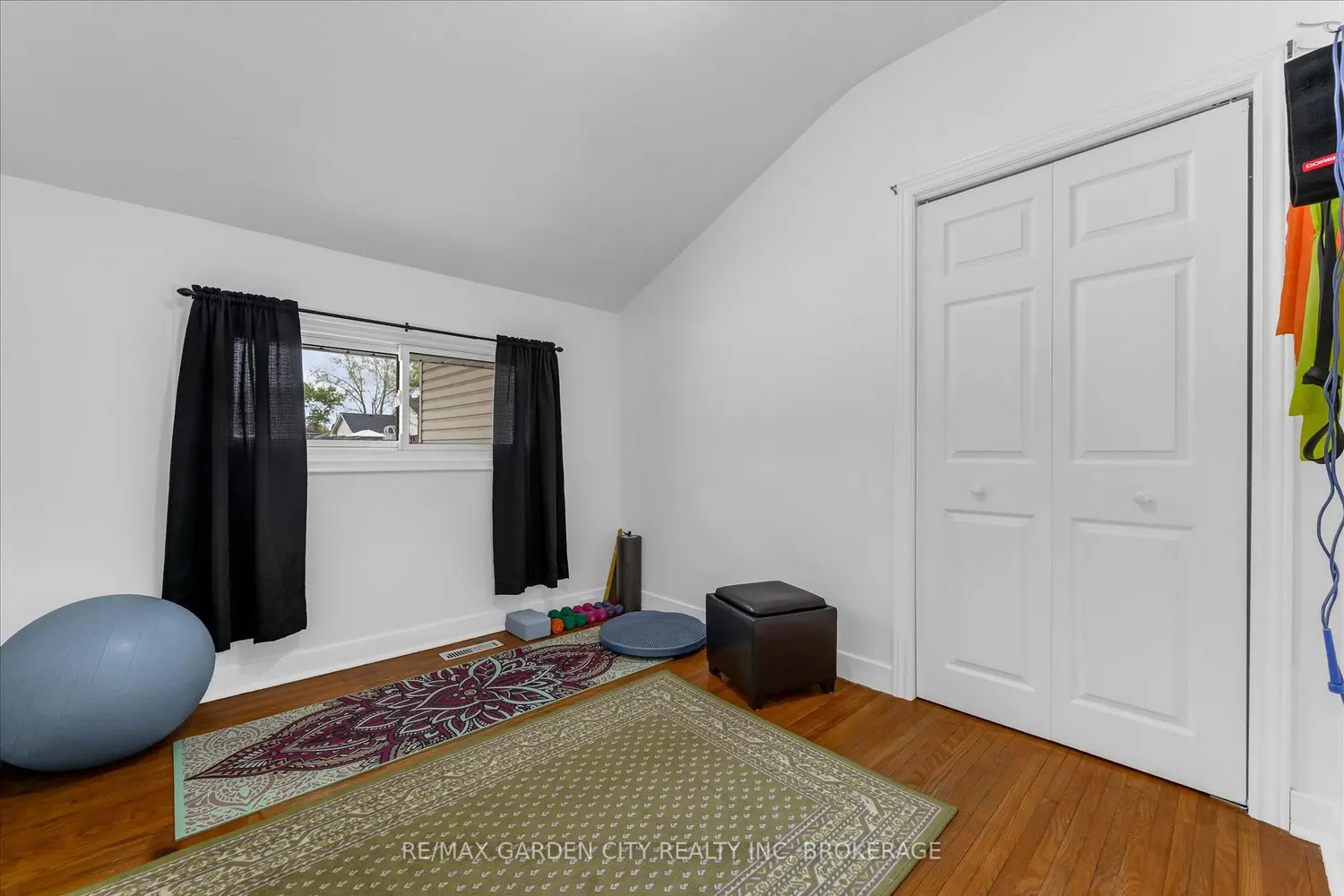 Additional image 3 of 44 Alexandra Boulevard