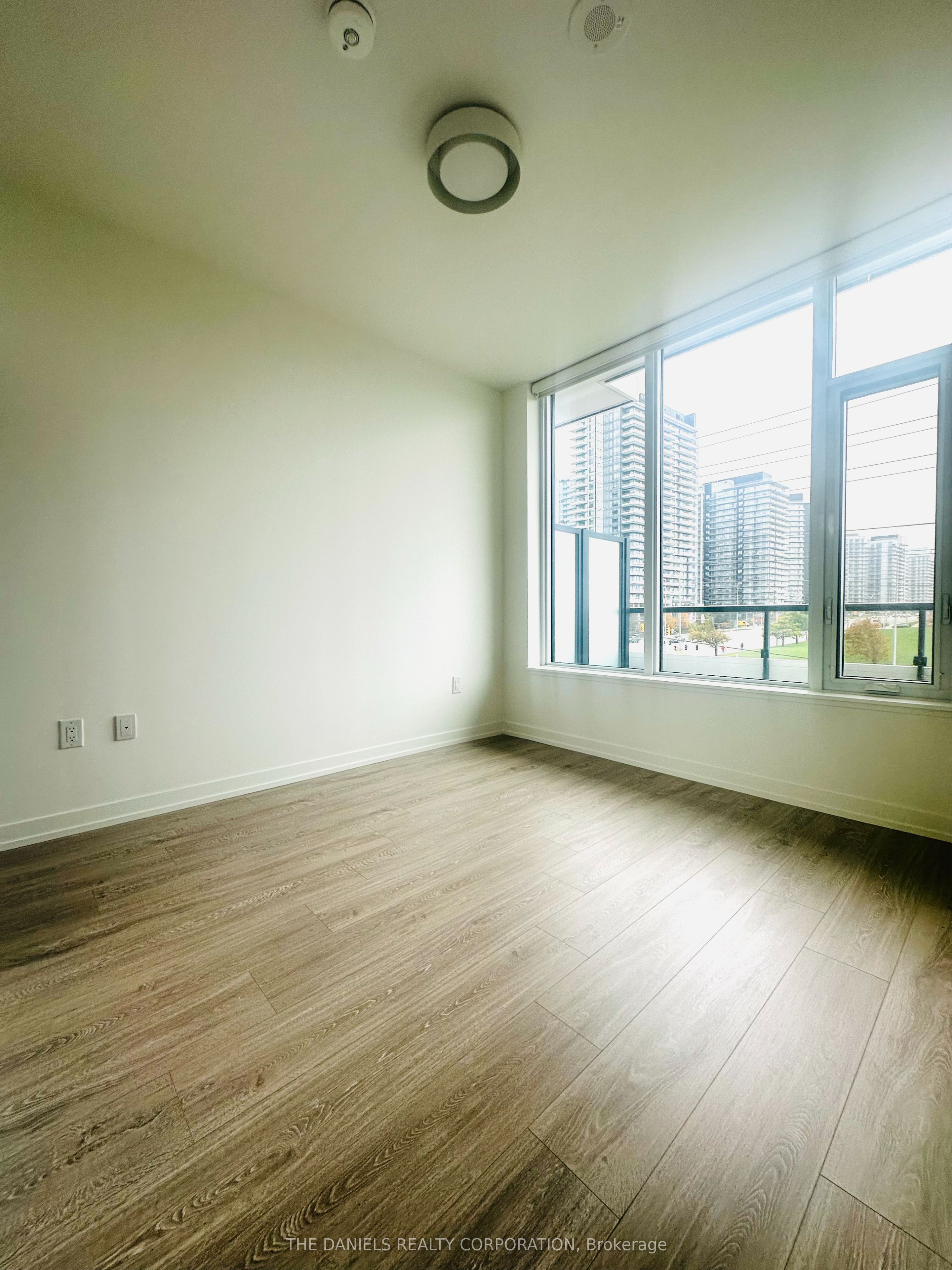 Additional image 6 of 319-2485 Eglinton Avenue W, Mississauga, ON, L5M 2T1