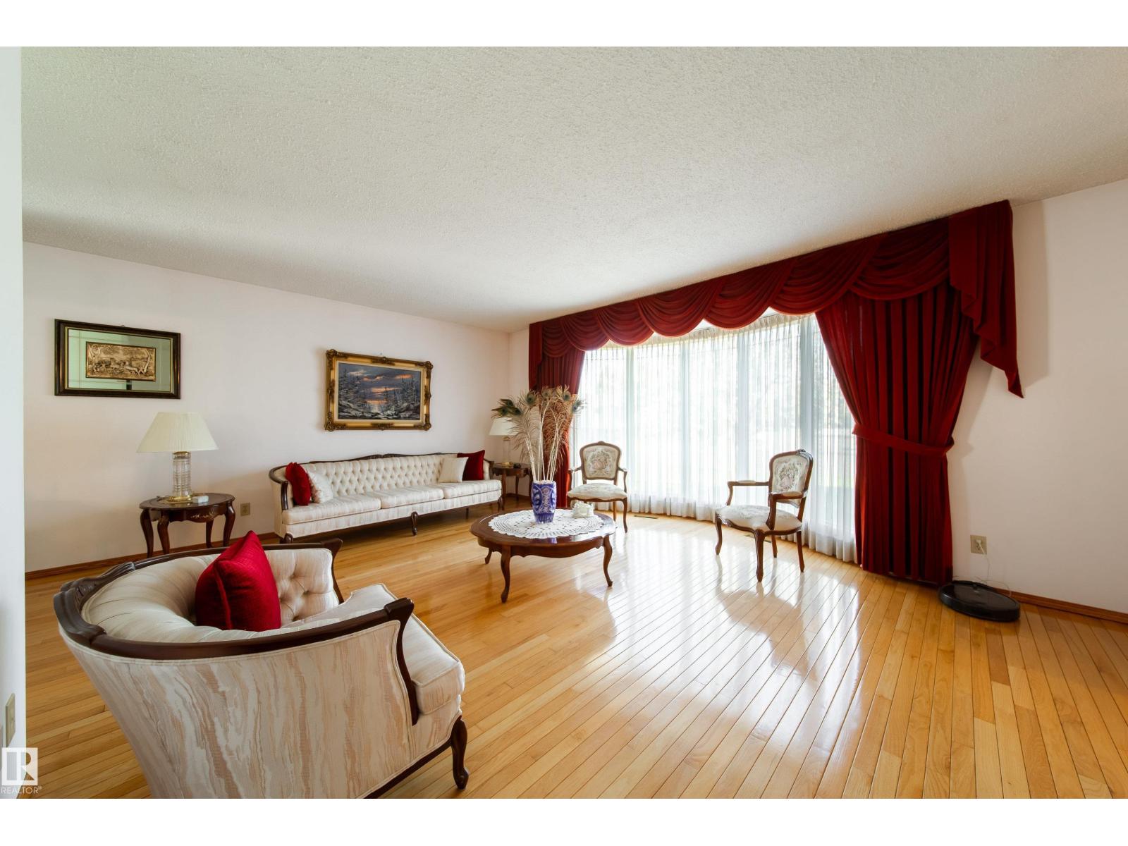 Additional image 5 of 8509 39b Avenue NW, Edmonton, AB, T6K3E7