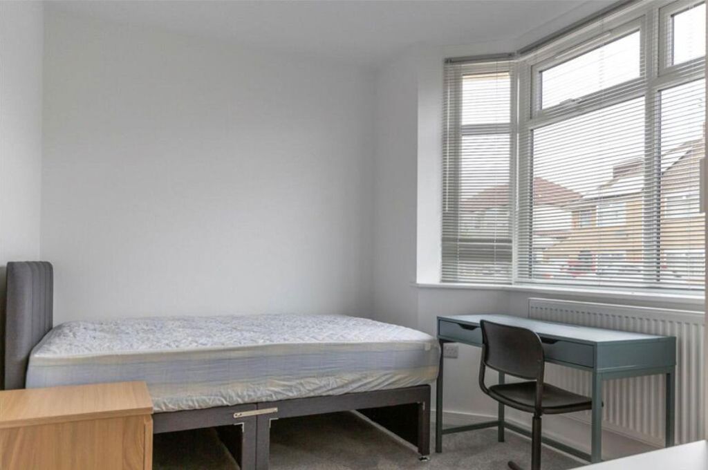 Additional image 13 of 6 bed property to rentStanley Avenue, Filton BS34