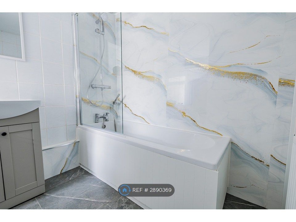 Additional image 4 of 3 bed terraced house to rentBarry Road, Barry CF63
