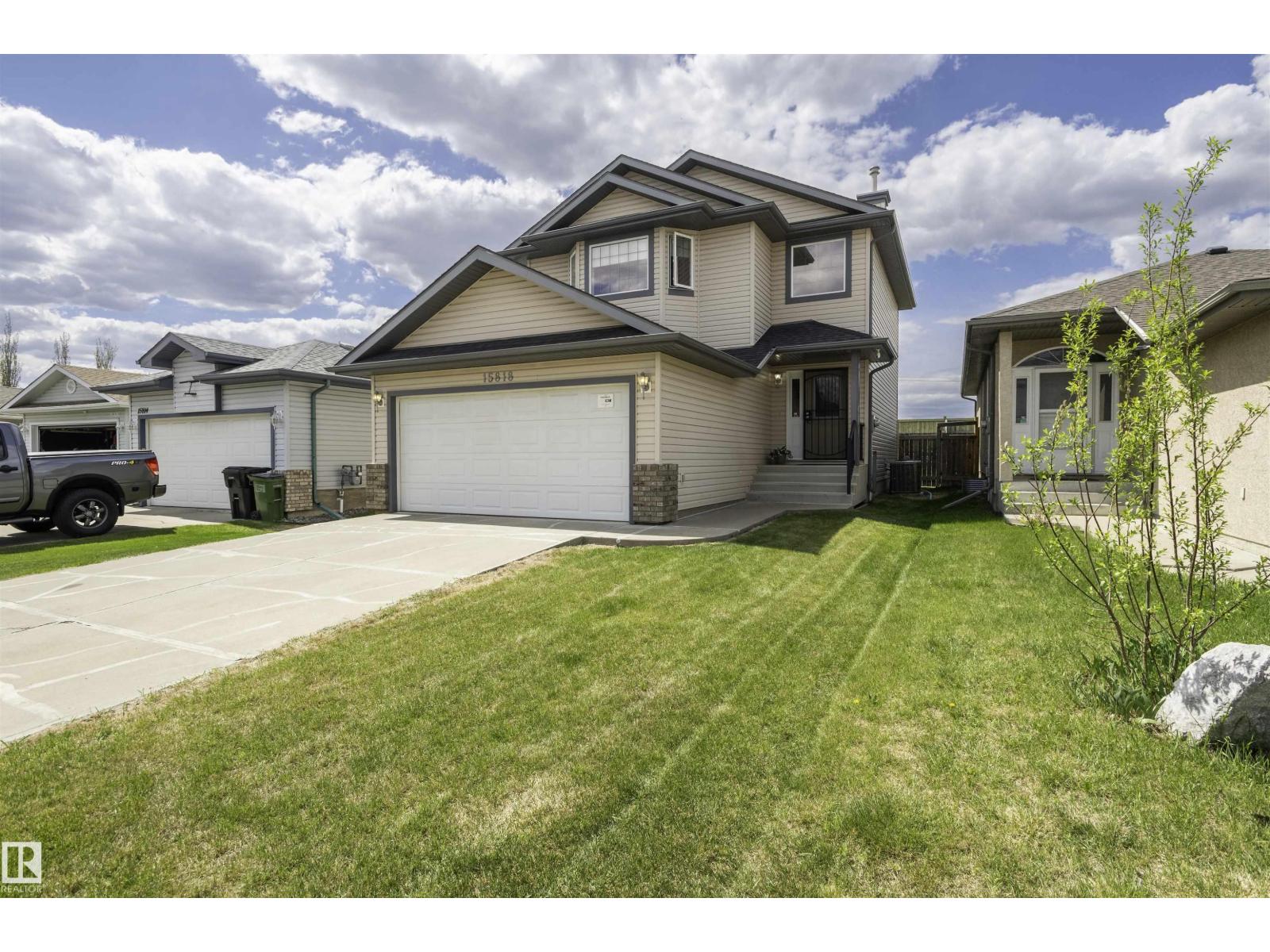 15818 141 Street NW, Edmonton, AB, T6V1V7