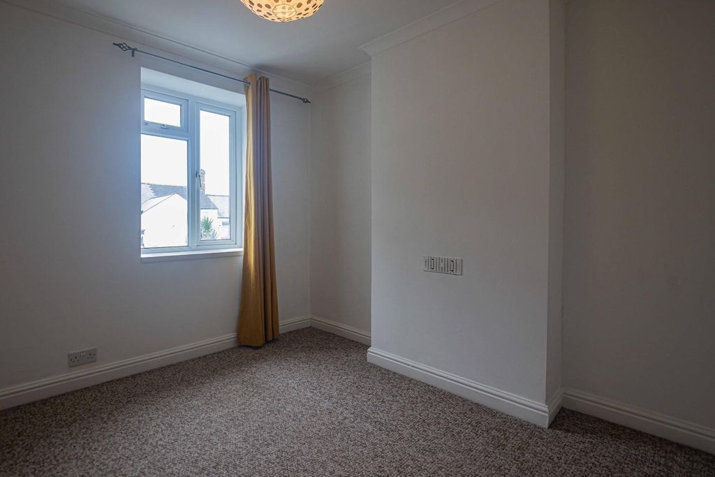 Additional image 9 of 2 bed terraced house to rentHarriet Street, Penarth CF64