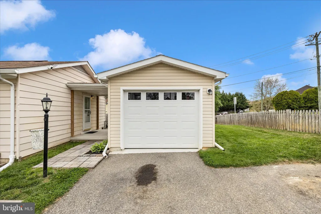 Additional image 40 of 98 Summers Drive, Middletown, MD 21769