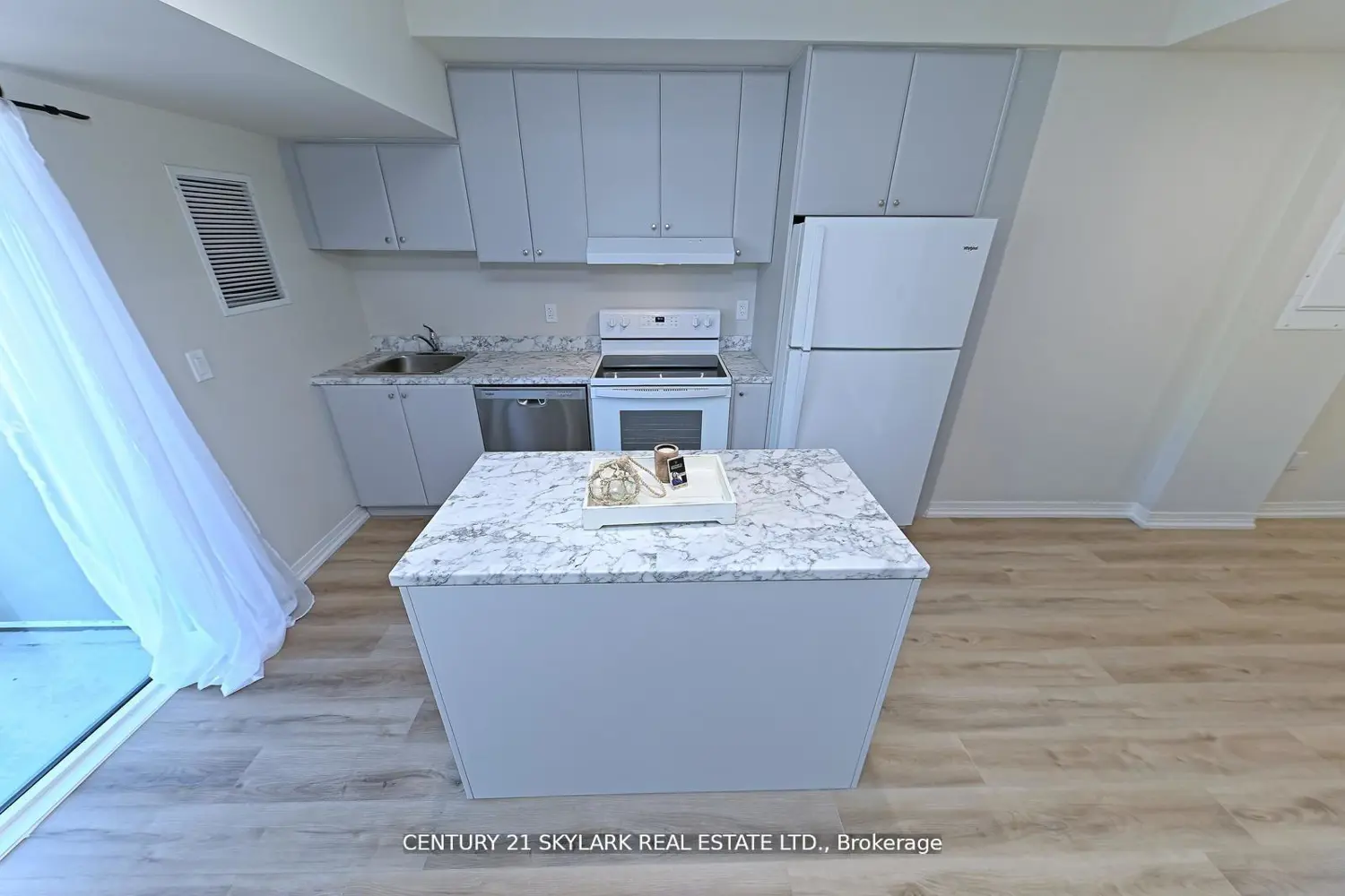 Additional image 8 of 50 Herrick Ave Avenue 216