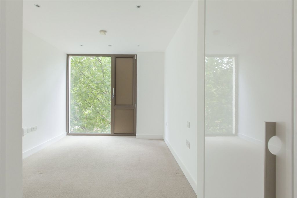 Additional image 7 of 2 bed flat to rentParkside Place, Parkside, Cambridge CB1