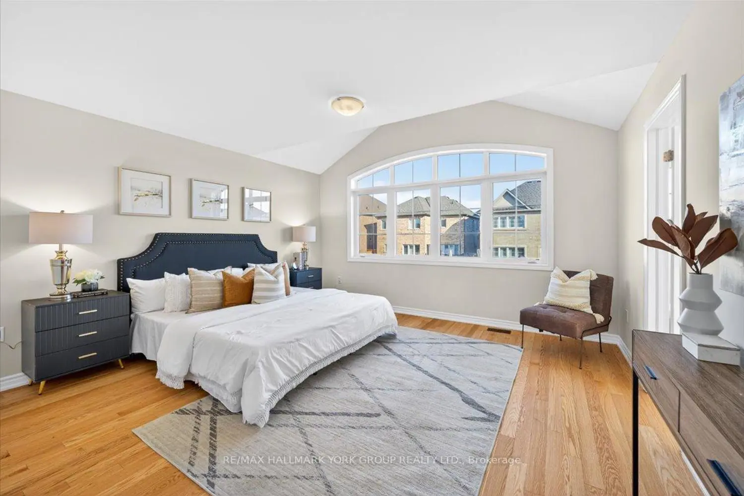 Additional image 9 of 1310 Broderick Street