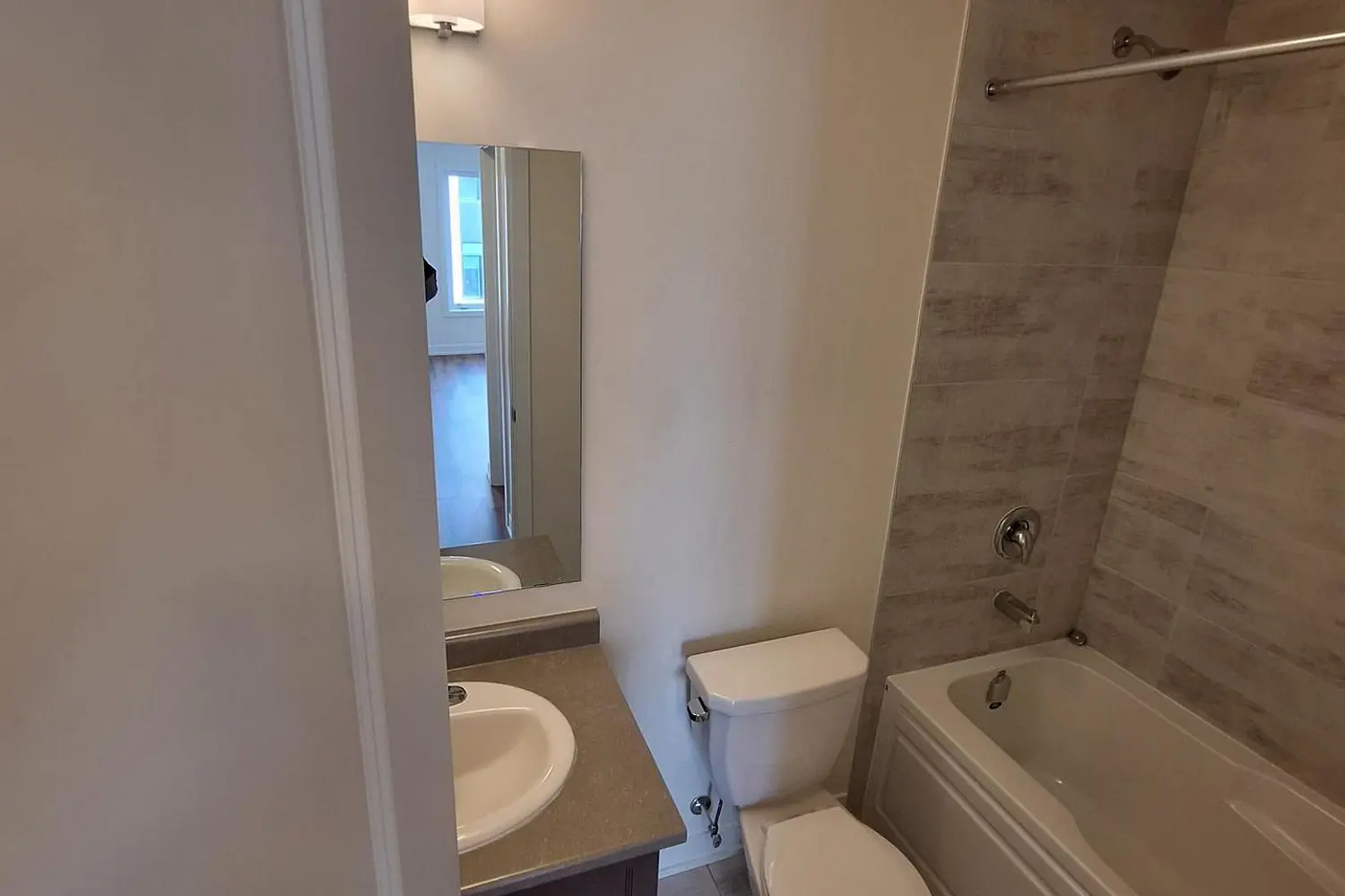 Additional image 15 of 1695 Dersan Street 1202