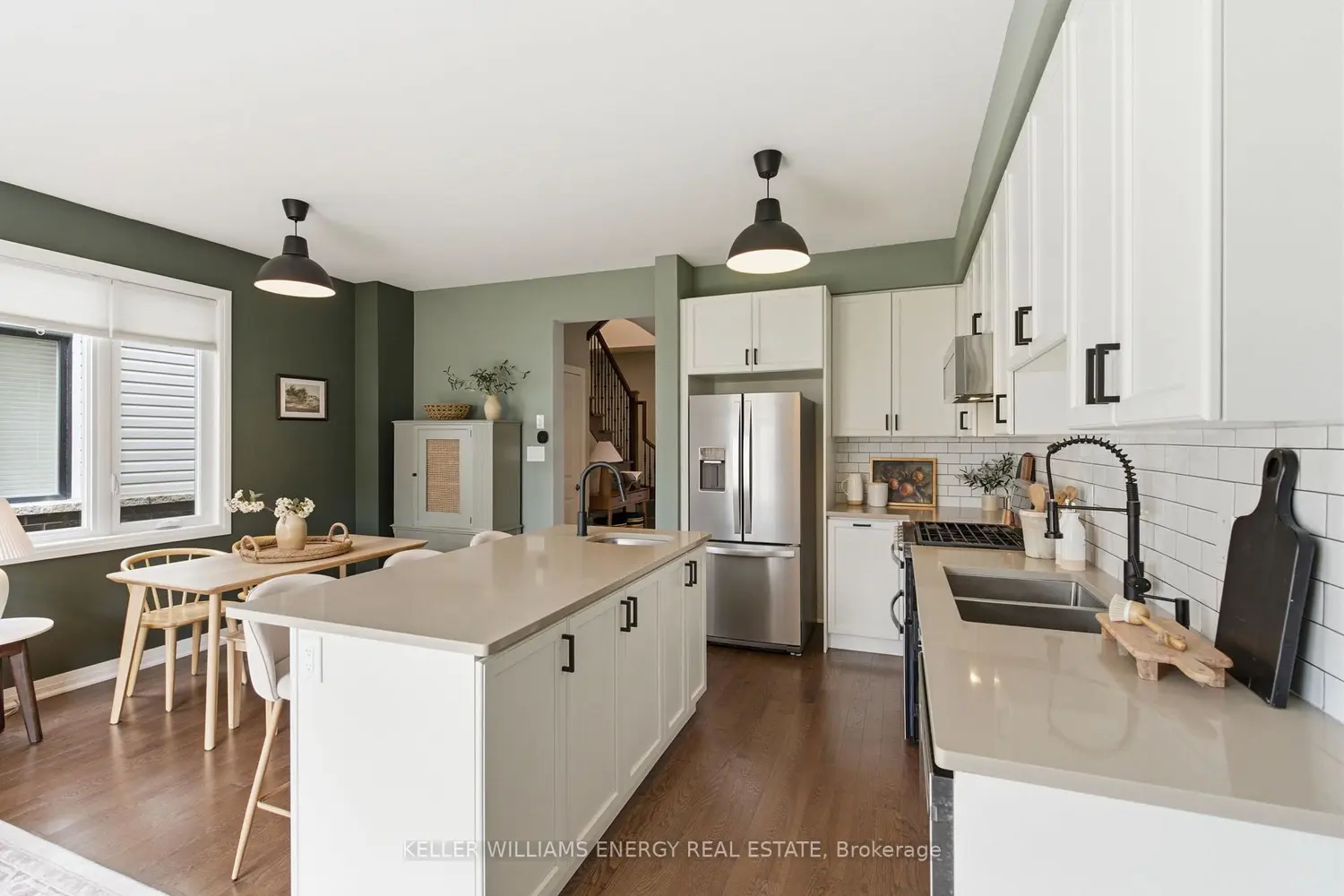 34 Larkin Lane photo 3