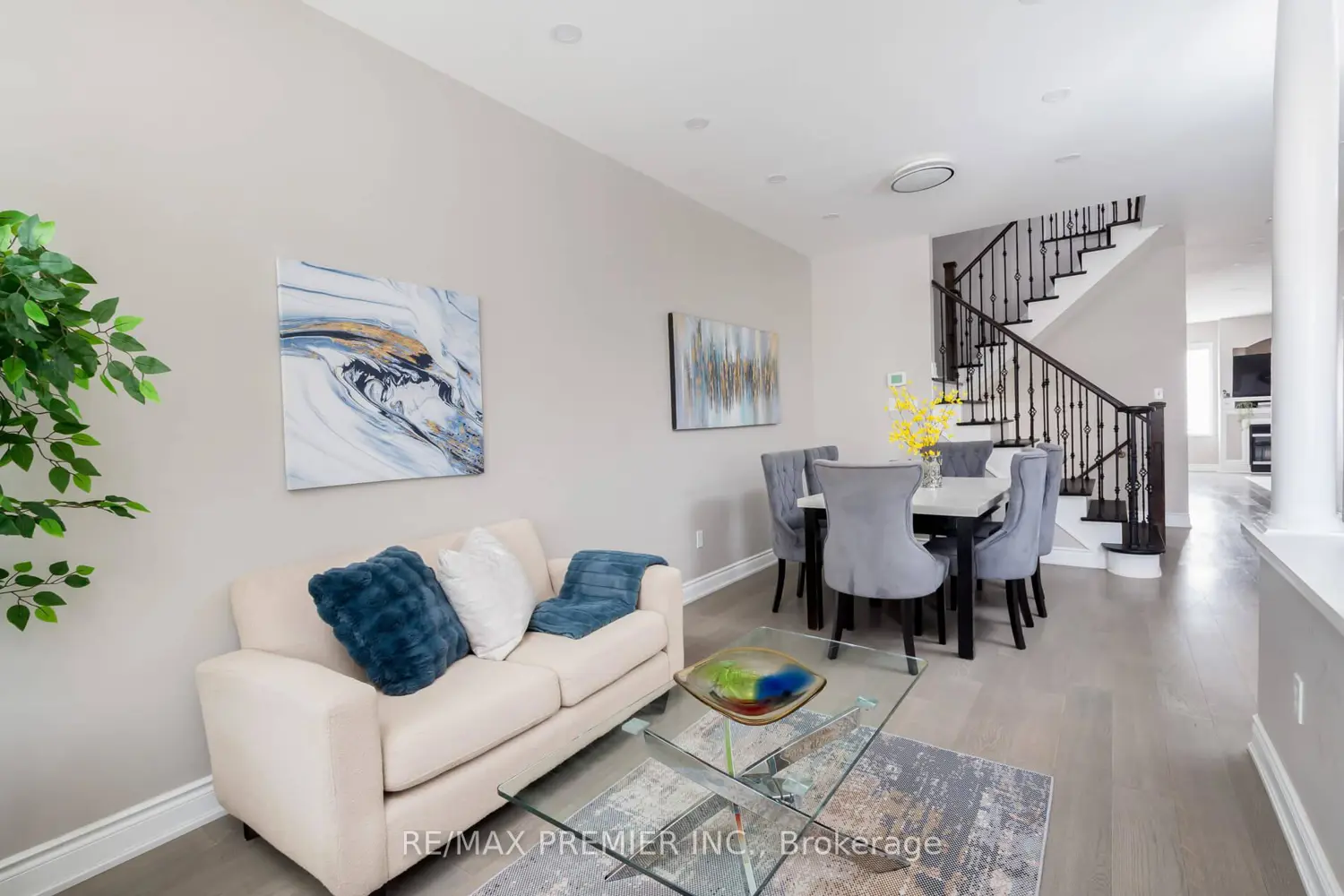 Additional image 4 of 140 Dolce Crescent