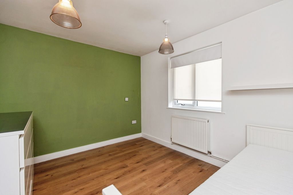 Additional image 15 of 3 bed flat to rentCrown Road, Weston, Bath BA1