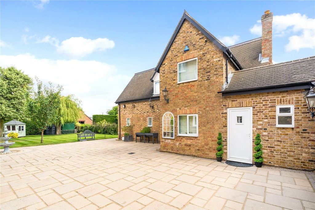 Additional image 33 of 9 bed equestrian for salePeakes End, Steppingley, Bedfordshire MK45