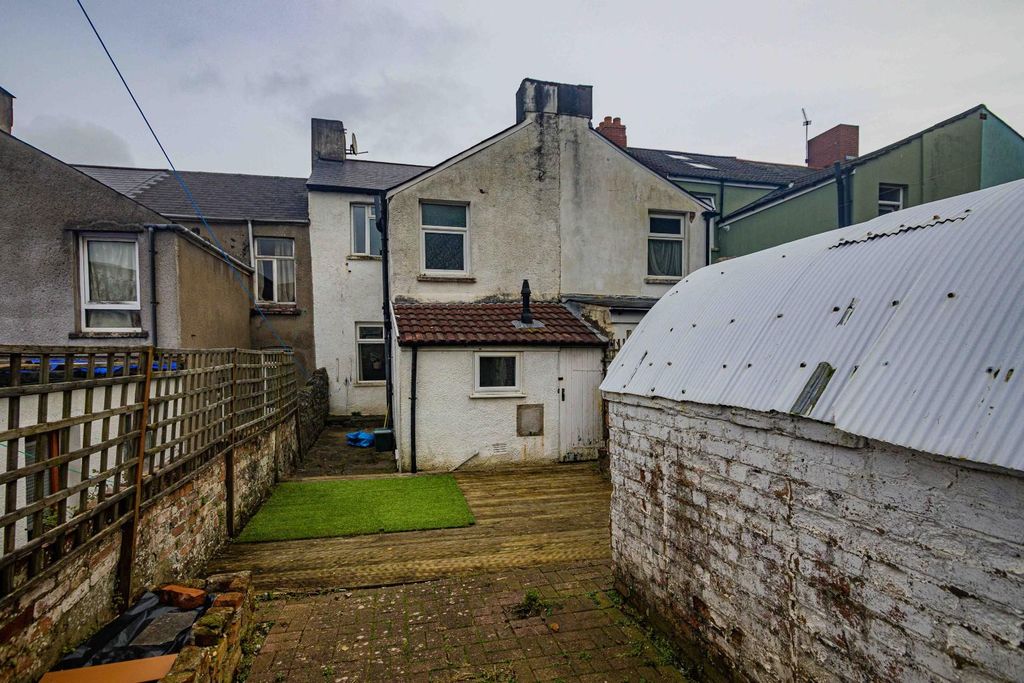 Additional image 11 of 2 bed terraced house to rentHarriet Street, Penarth CF64