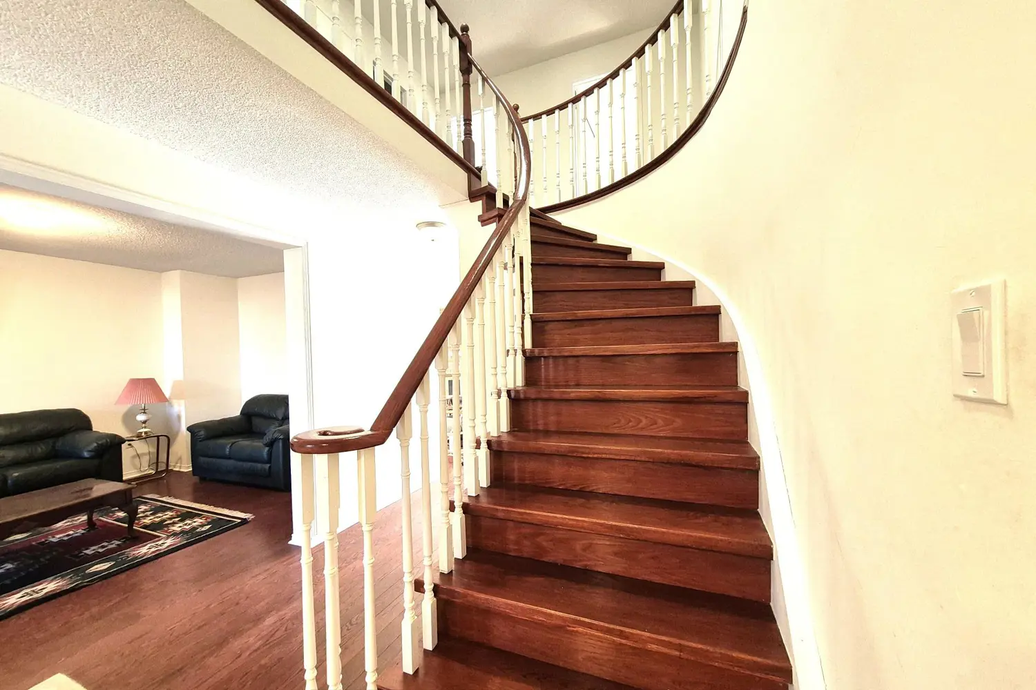 5132 Guildwood Way