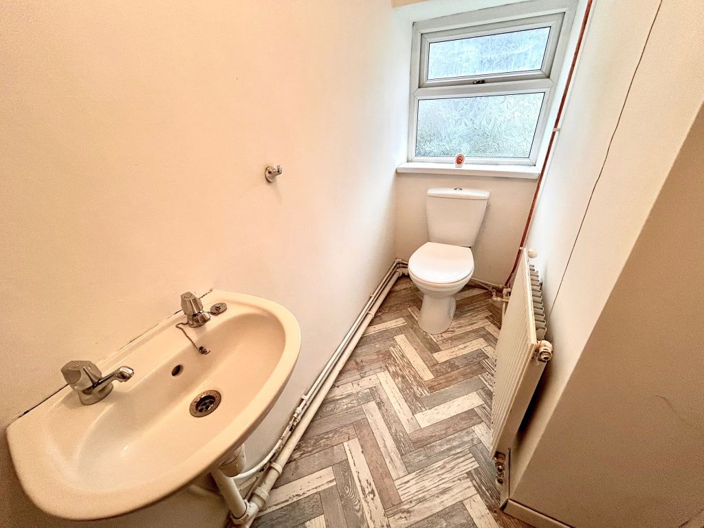 Additional image 7 of 2 bed flat to rent99B High Street, Ogmore Vale, Bridgend CF32