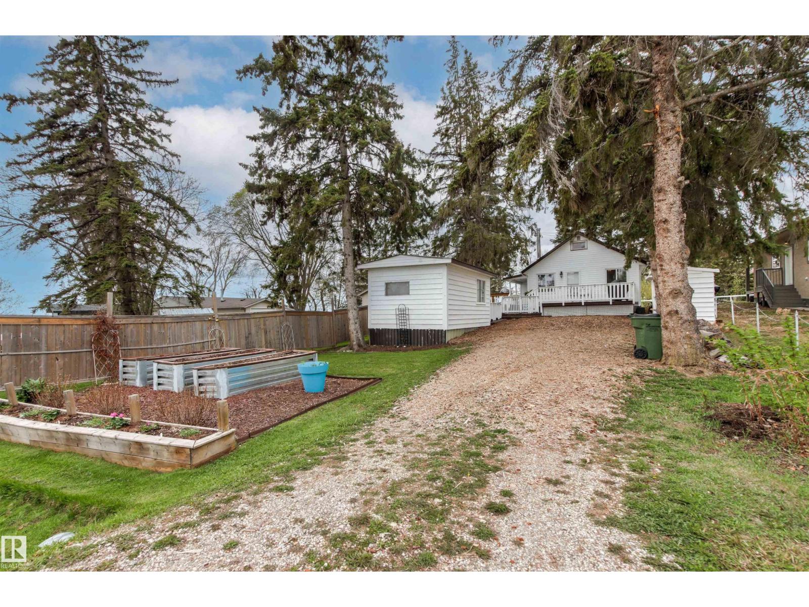 Additional image 2 of 213 2nd Street, Rural Lac Ste. Anne County, AB, T0E1A0