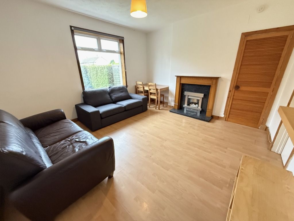 Additional image 2 of 5 bed semi-detached house to rentBroomhouse Street South, Edinburgh EH11