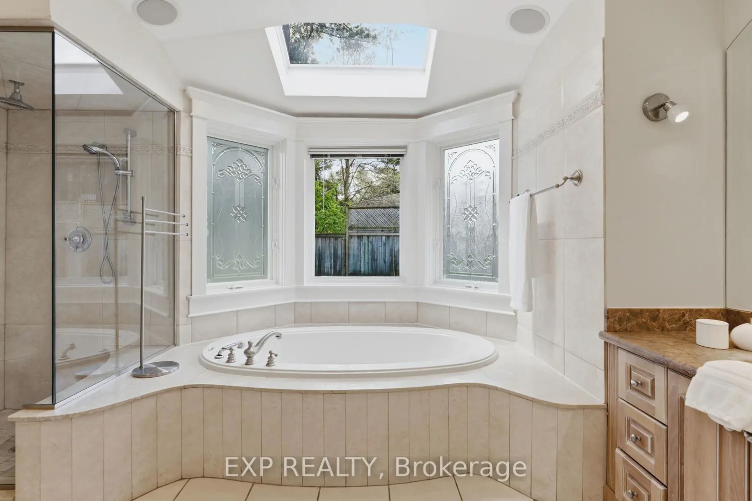 Additional image 5 of 2076 Autumn Breeze Drive
