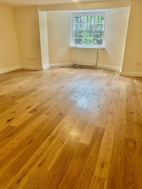 Additional image 15 of 4 bed terraced house to rentWoodside Crescent, Glasgow G3