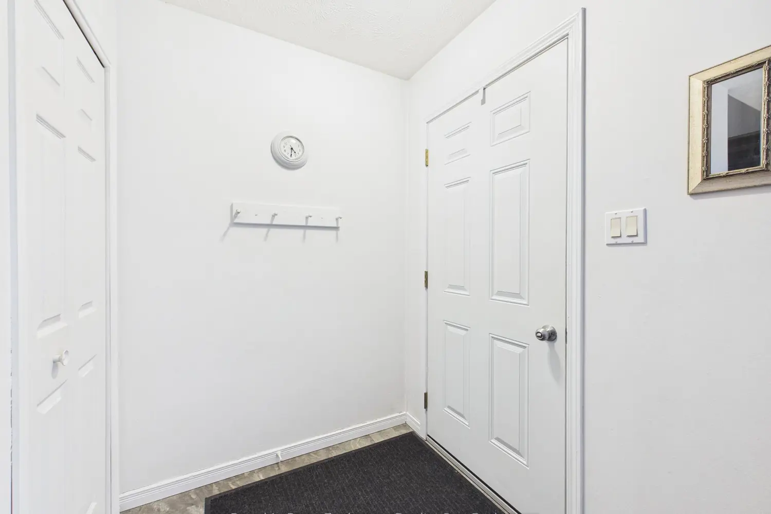 751 Walsh Street photo 2