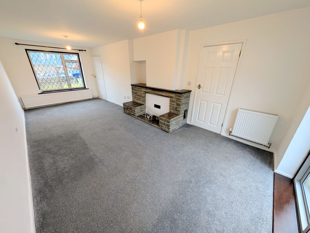 Additional image 2 of 3 bed terraced house to rentHendre Farm Drive, Newport NP19