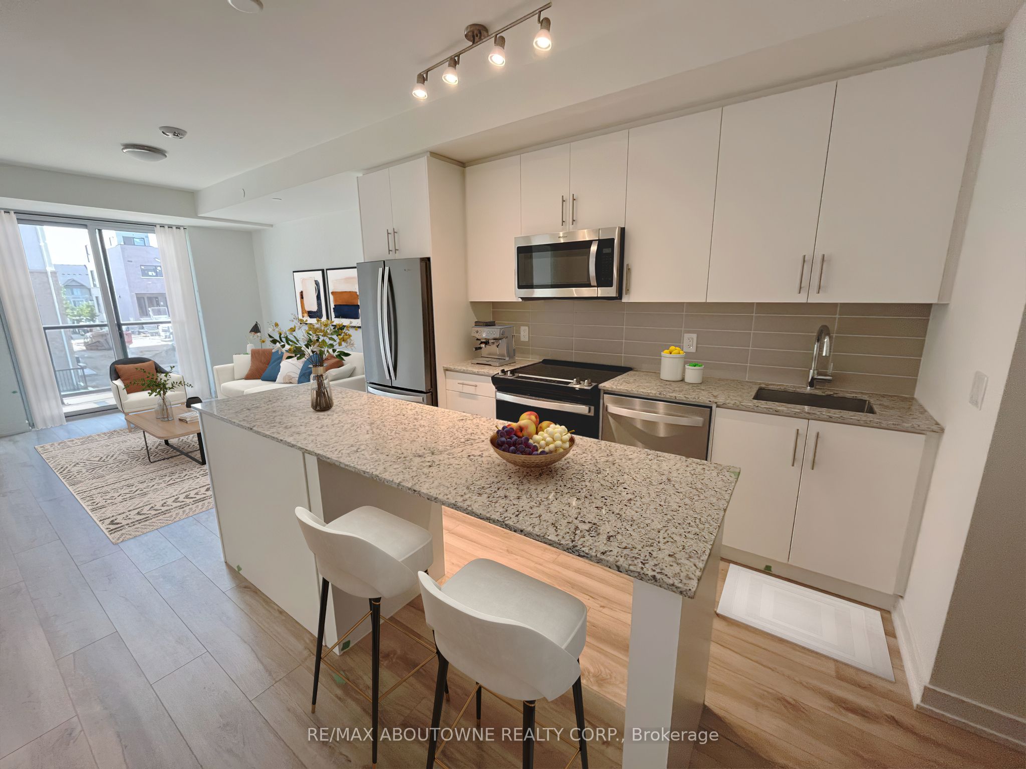 201-345 Wheat Boom Drive, Oakville, ON, L6H 7X4