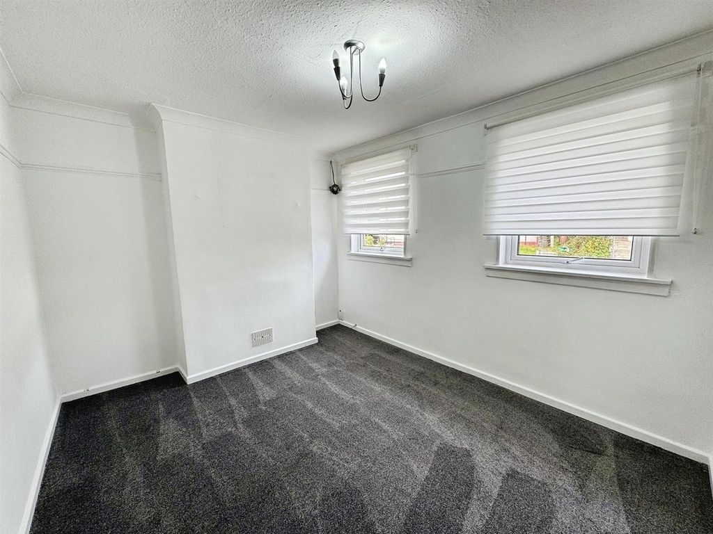 Additional image 2 of 2 bed flat to rentHood Street, Clydebank G81