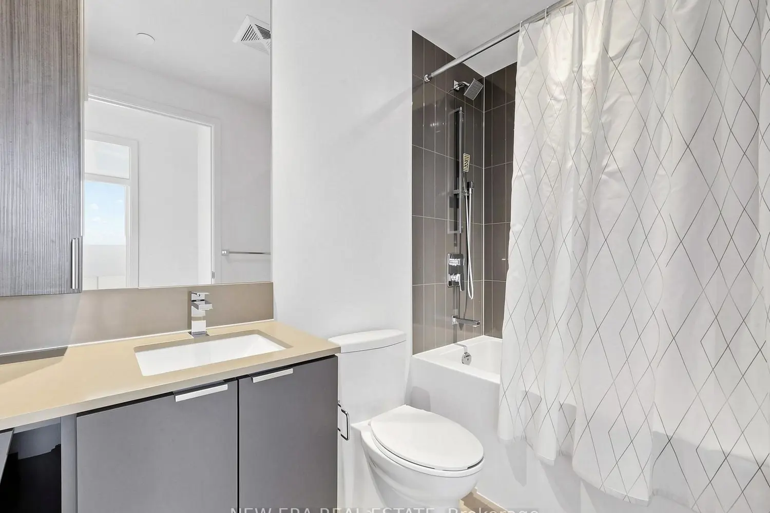 Additional image 16 of 3883 Quartz Road 2107