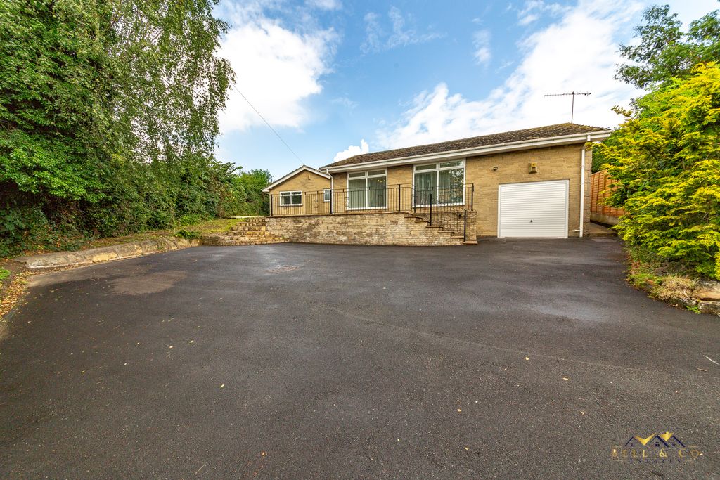 4 bed detached bungalow to rentRackford Road, North Anston, Sheffield S25