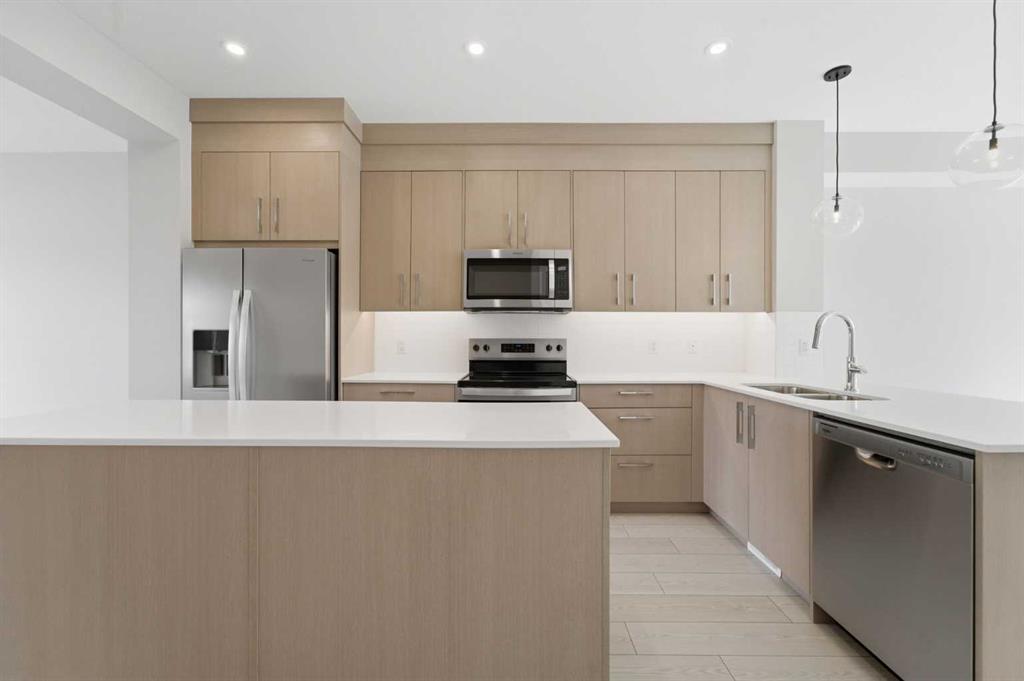 Additional image 2 of 10001 Huxbury Drive NE, Calgary, AB, T1X 0L4