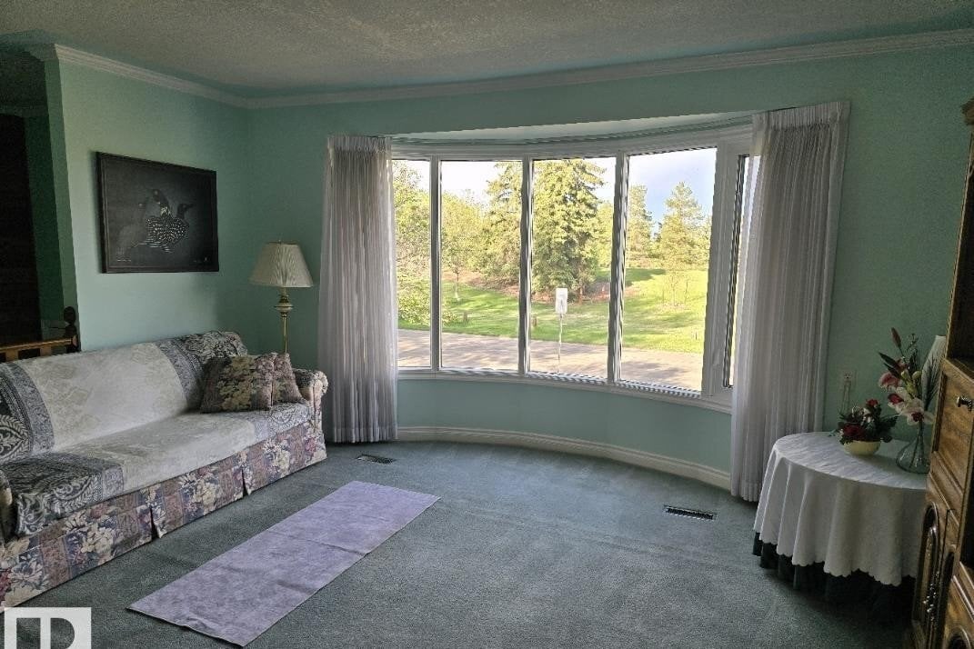 Additional image 8 of 10908 30 Street NW, Edmonton, AB, T5W1V9