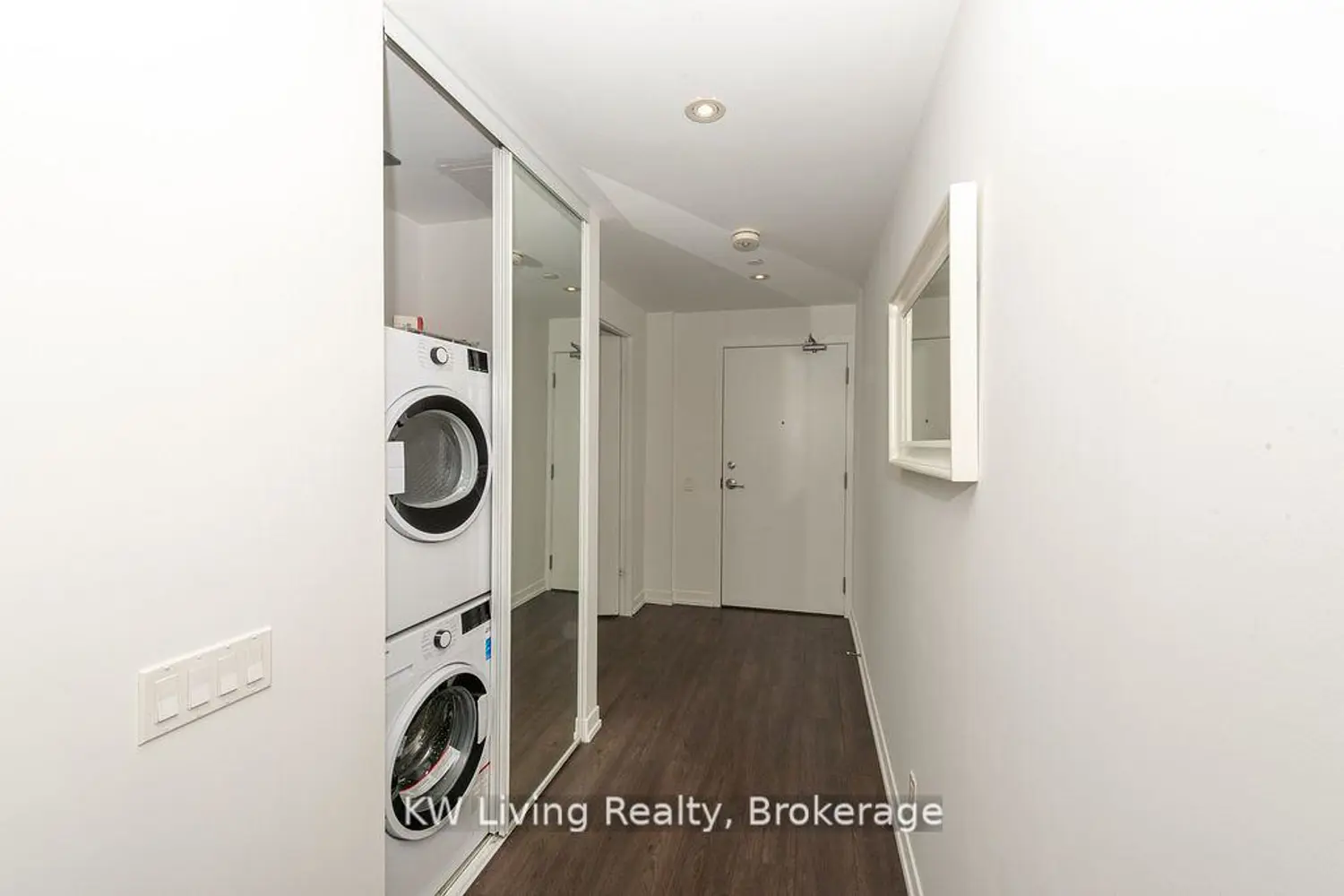 Additional image 8 of 898 Portage Parkway 3302