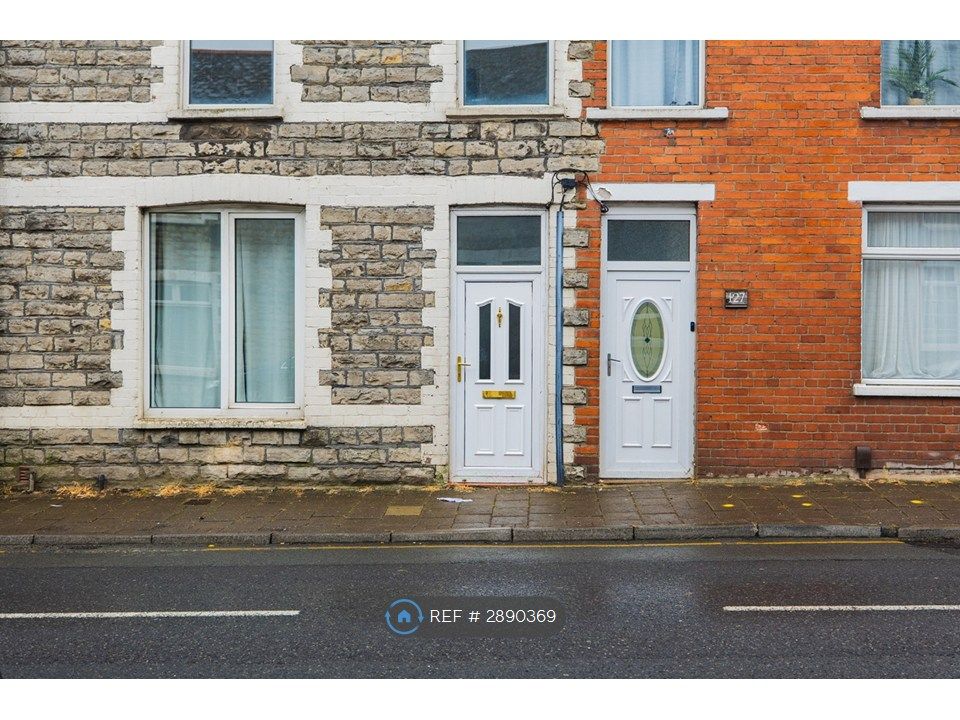 3 bed terraced house to rentBarry Road, Barry CF63