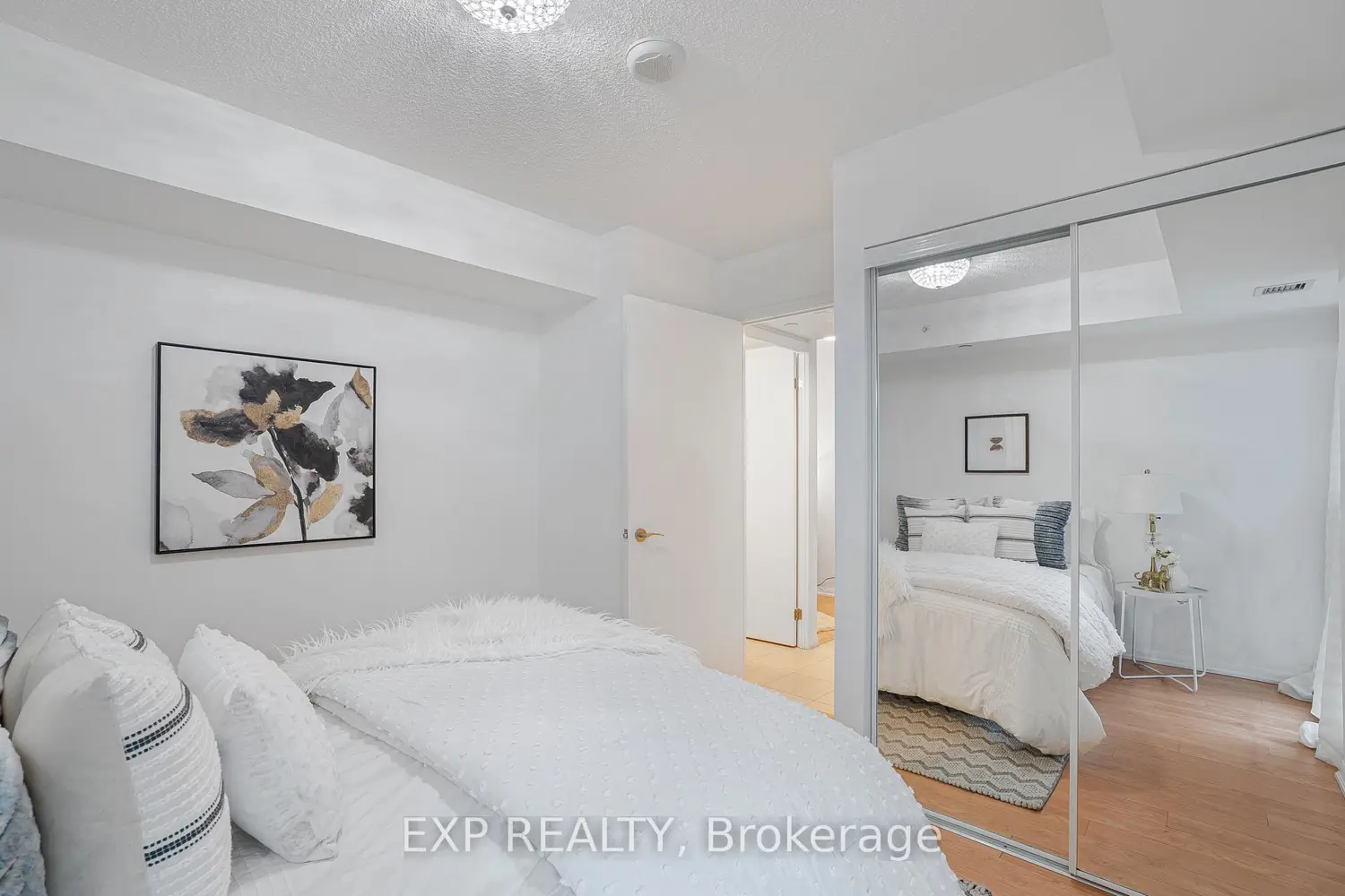 Additional image 11 of 830 Lawrence Avenue 729