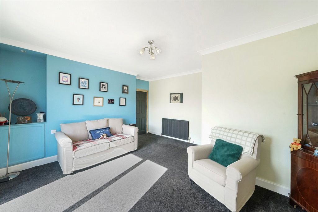 Additional image 2 of 3 bed flat for saleHareburn Road, Tillicoultry, Clackmannanshire FK13