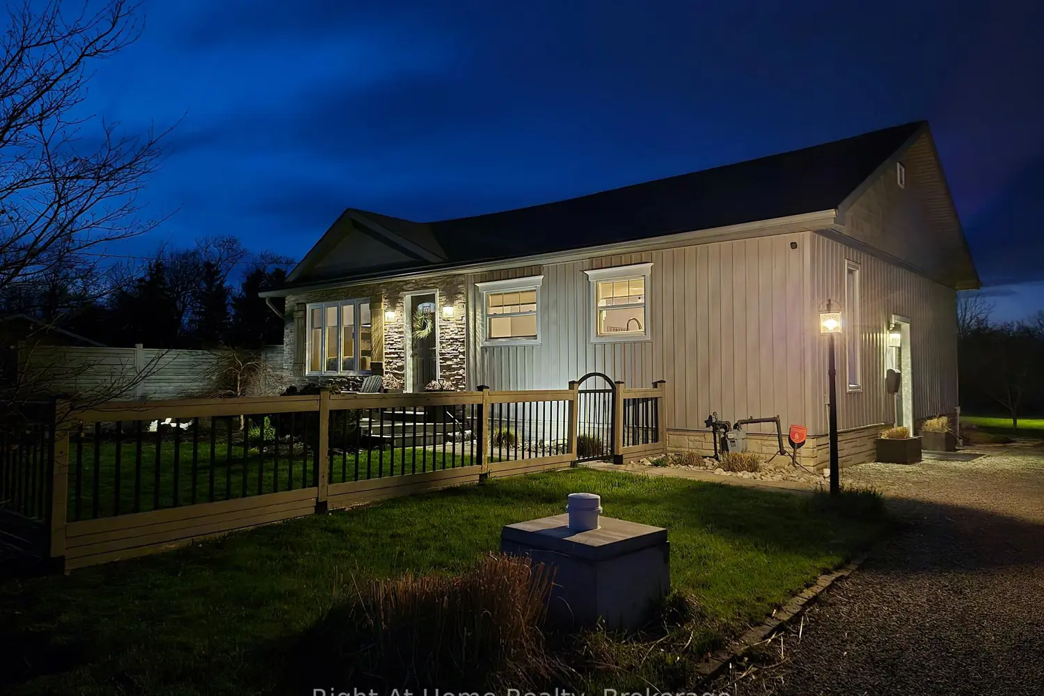 Additional image 16 of 1483 Fifth Ave Louth