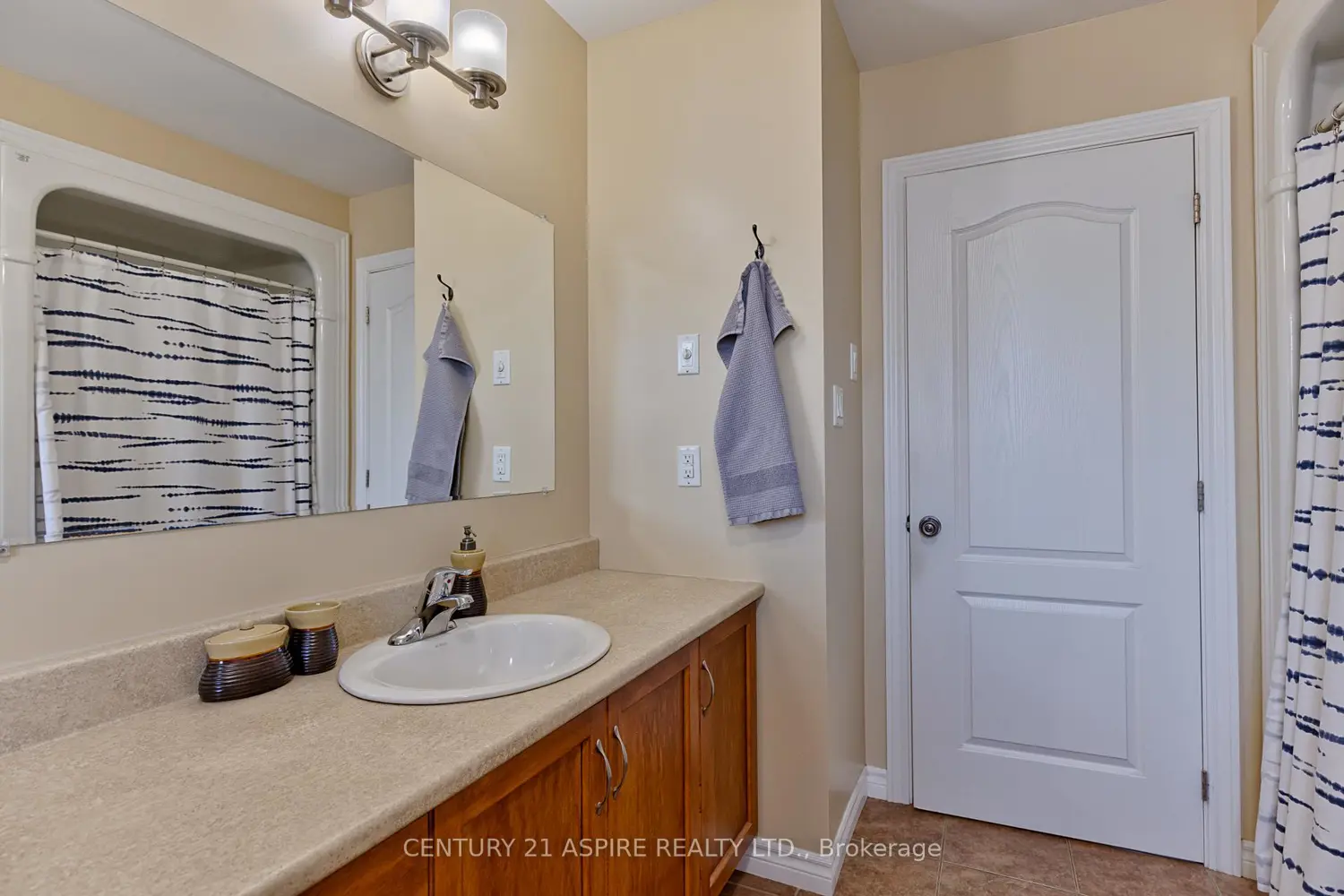 Additional image 8 of 42 Oak Avenue