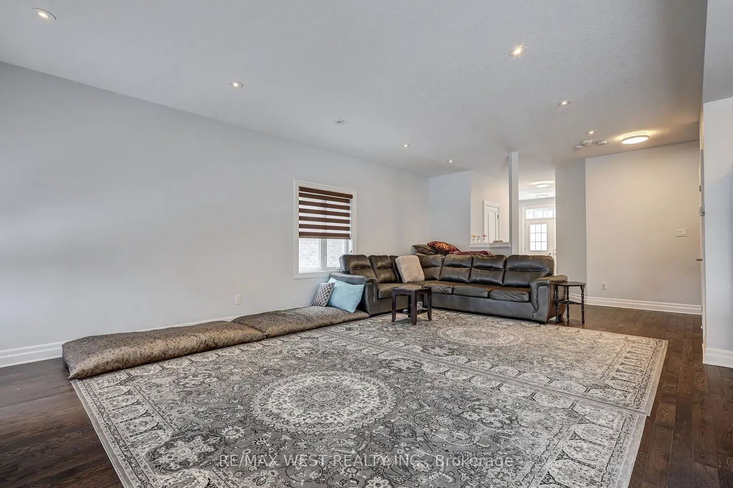 Additional image 8 of 2607 Sheffield Boulevard