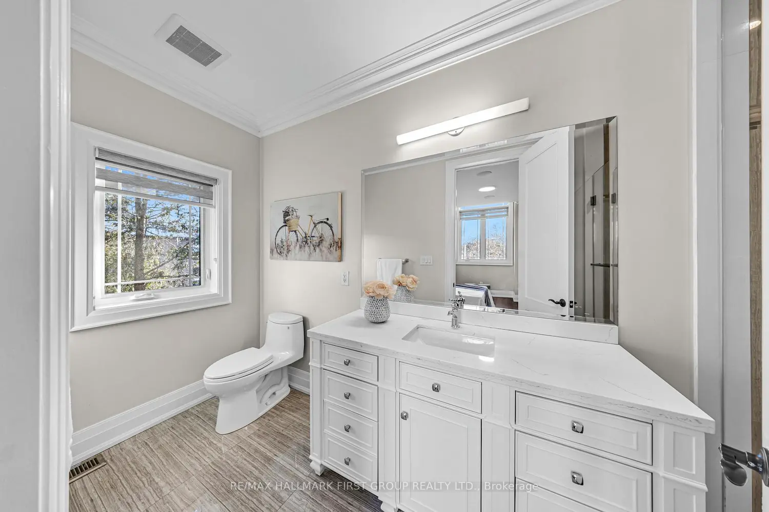 Additional image 16 of 752 Hillview Crescent