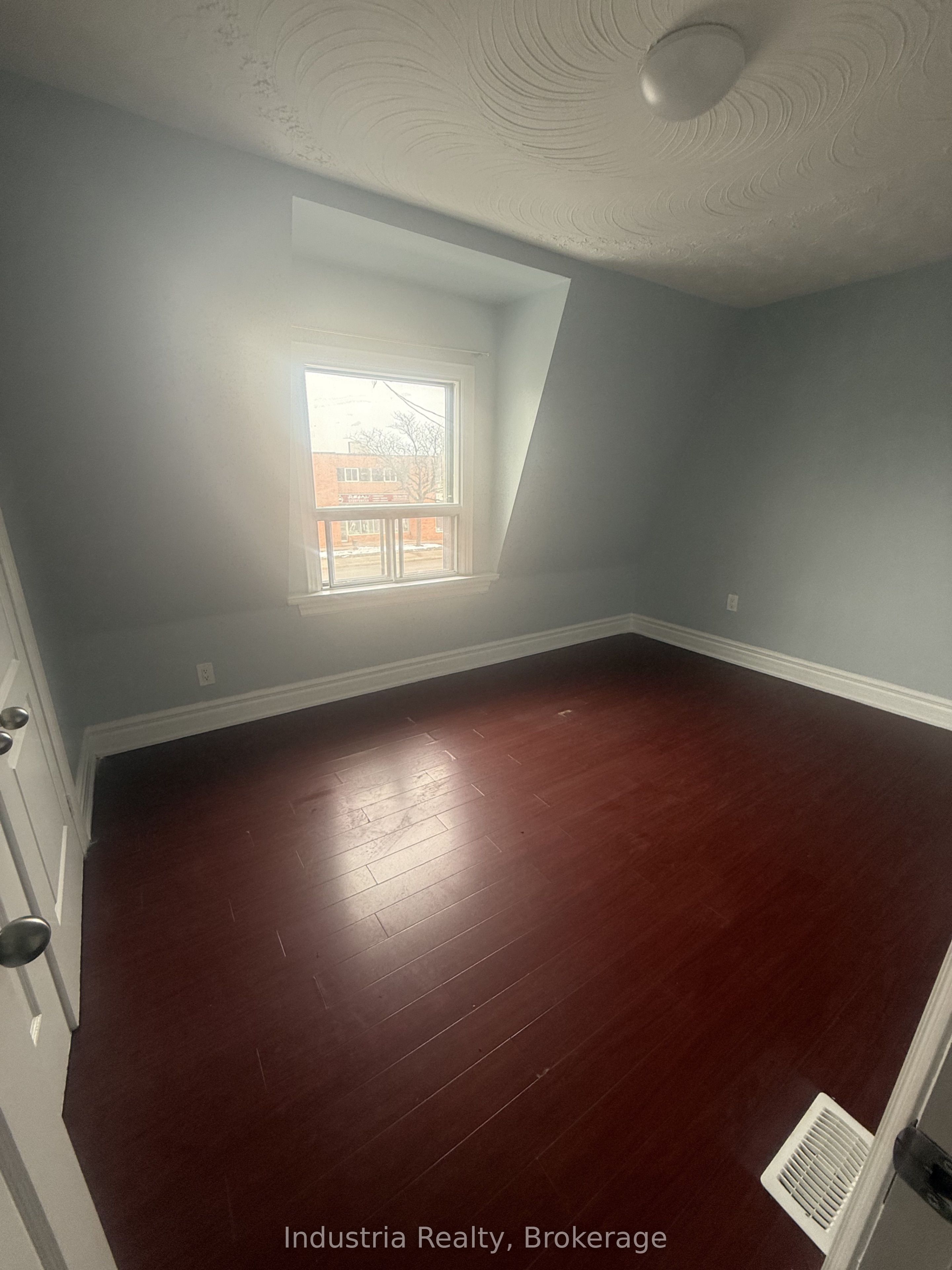 Additional image 6 of 310 Weston Road, Toronto, ON, M6N 3P5