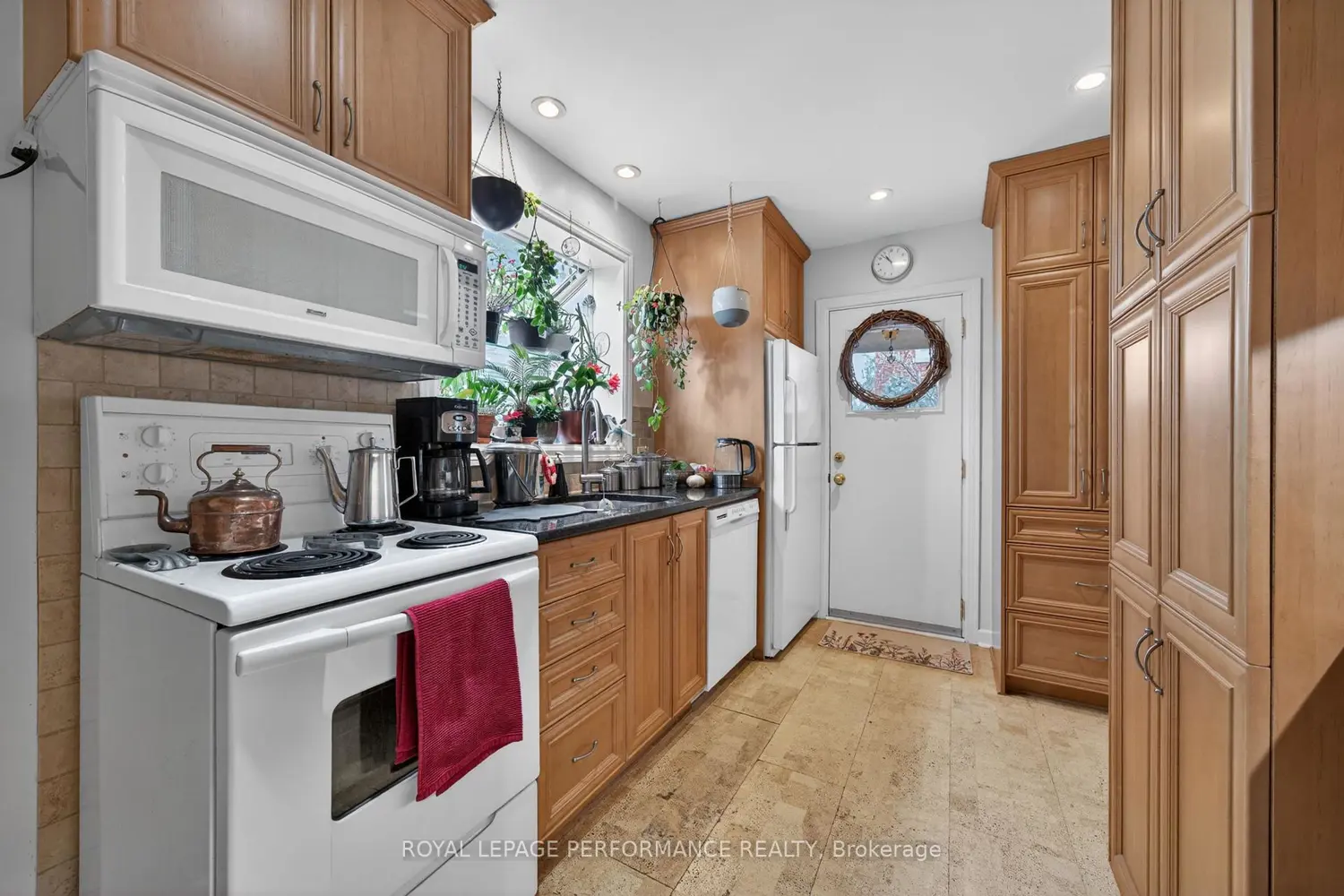 Additional image 7 of 176 Compton Avenue
