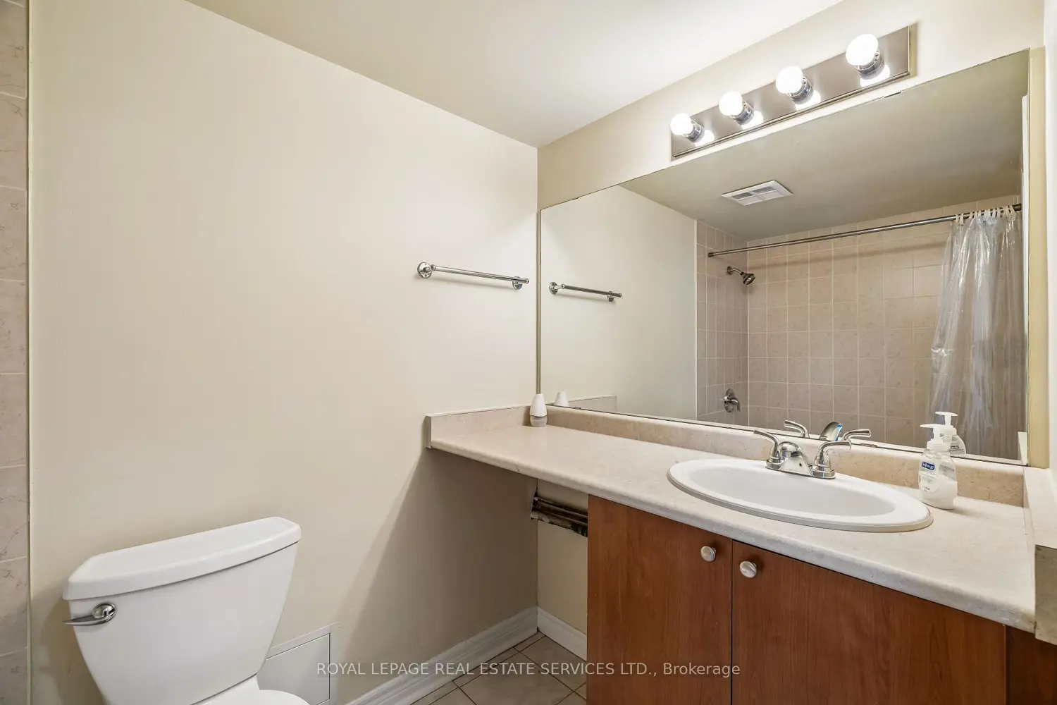Additional image 14 of 3501 Glen Erin Drive 311