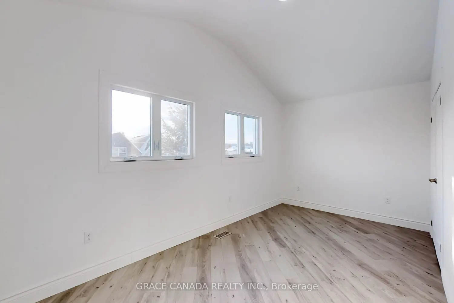 Additional image 9 of 85 Albany Avenue