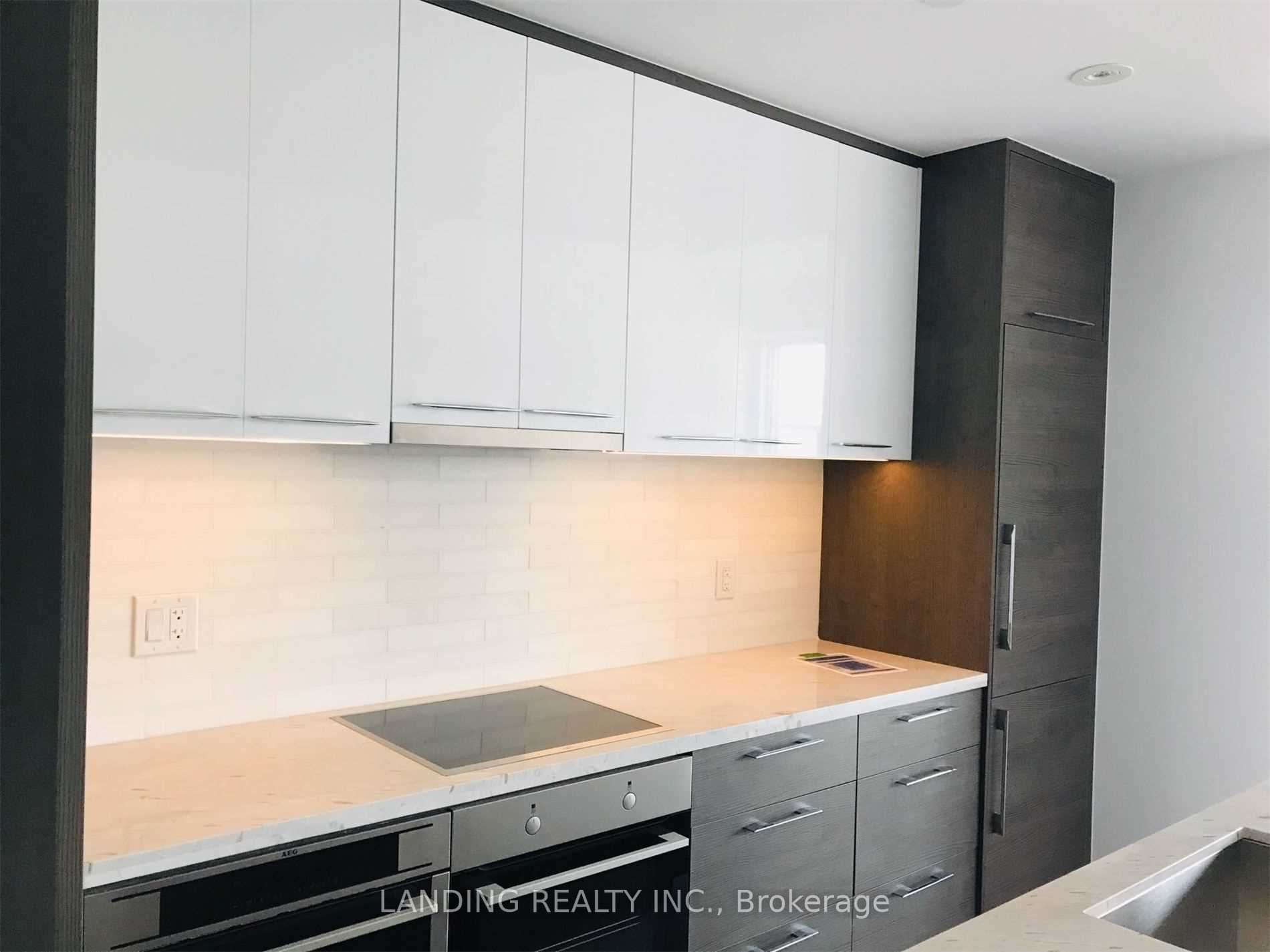 Additional image 3 of 2603-488 University Avenue, Toronto, ON, M5G 0C1