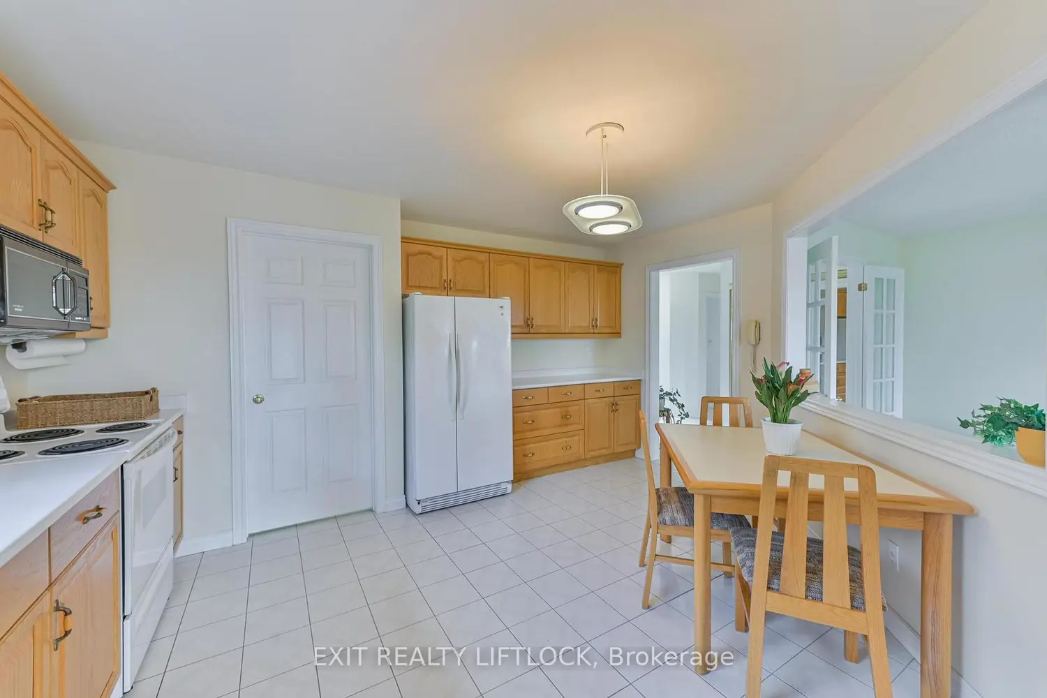Additional image 6 of 2498 Marsdale Drive