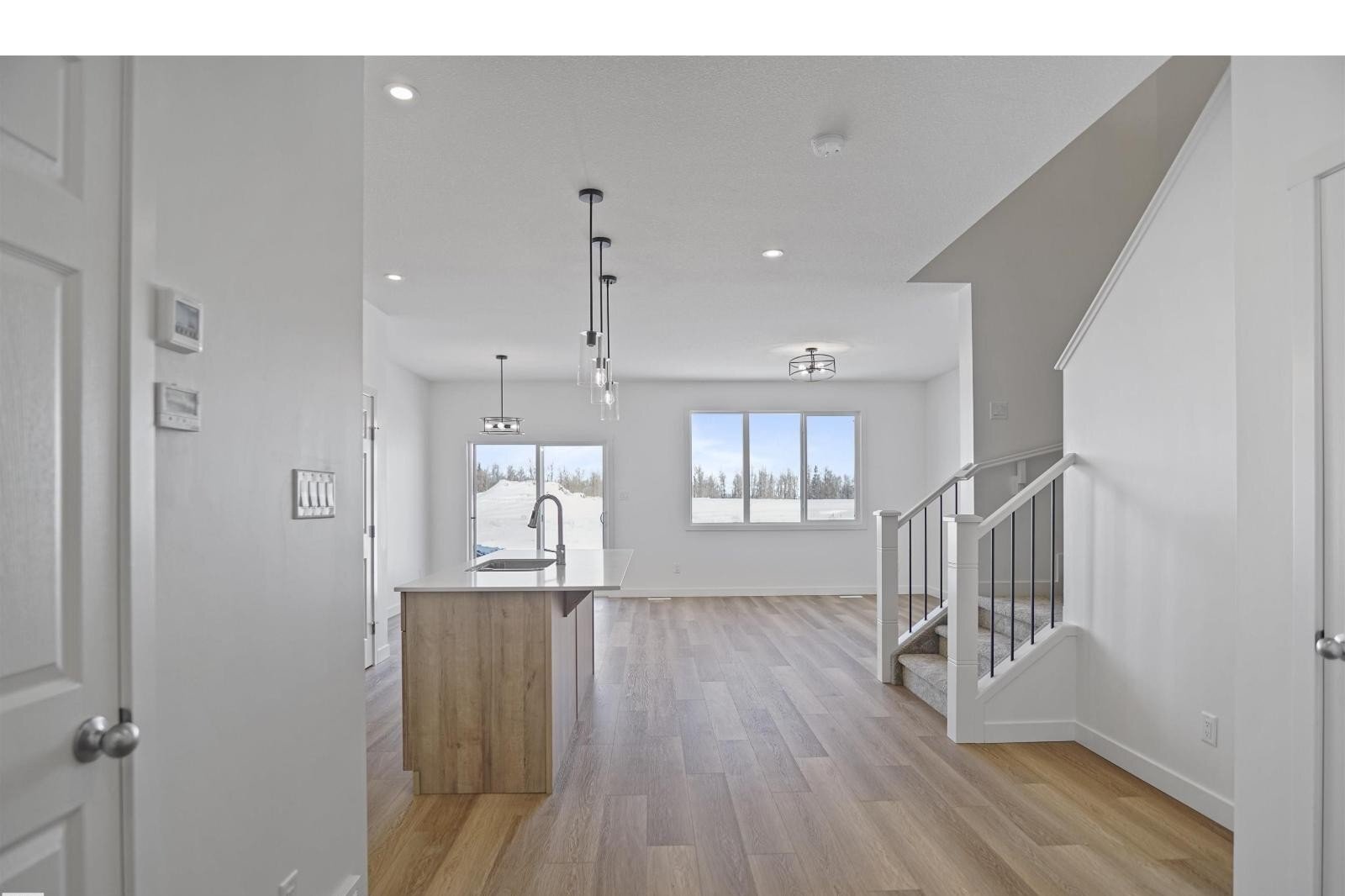 Additional image 8 of 6327 175 Avenue NW, Edmonton, AB, T5Z0V6