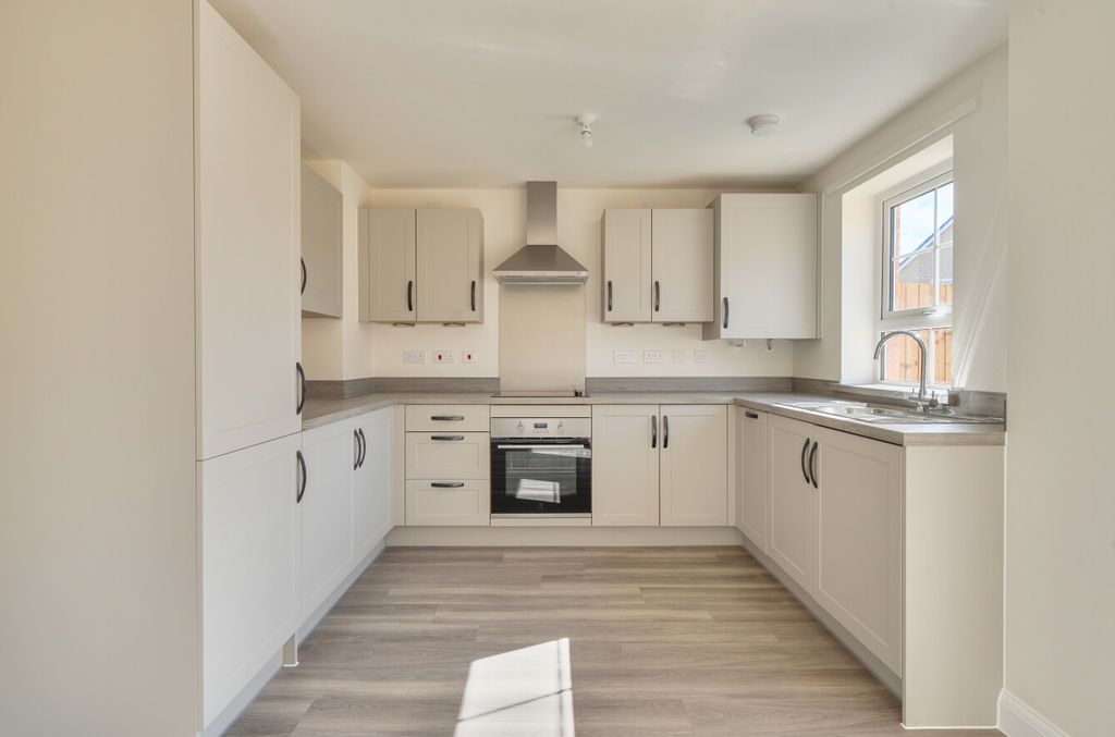 Additional image 2 of 3 bed terraced house to rentSouthwold Drive, Hampton Beach, Peterborough PE7