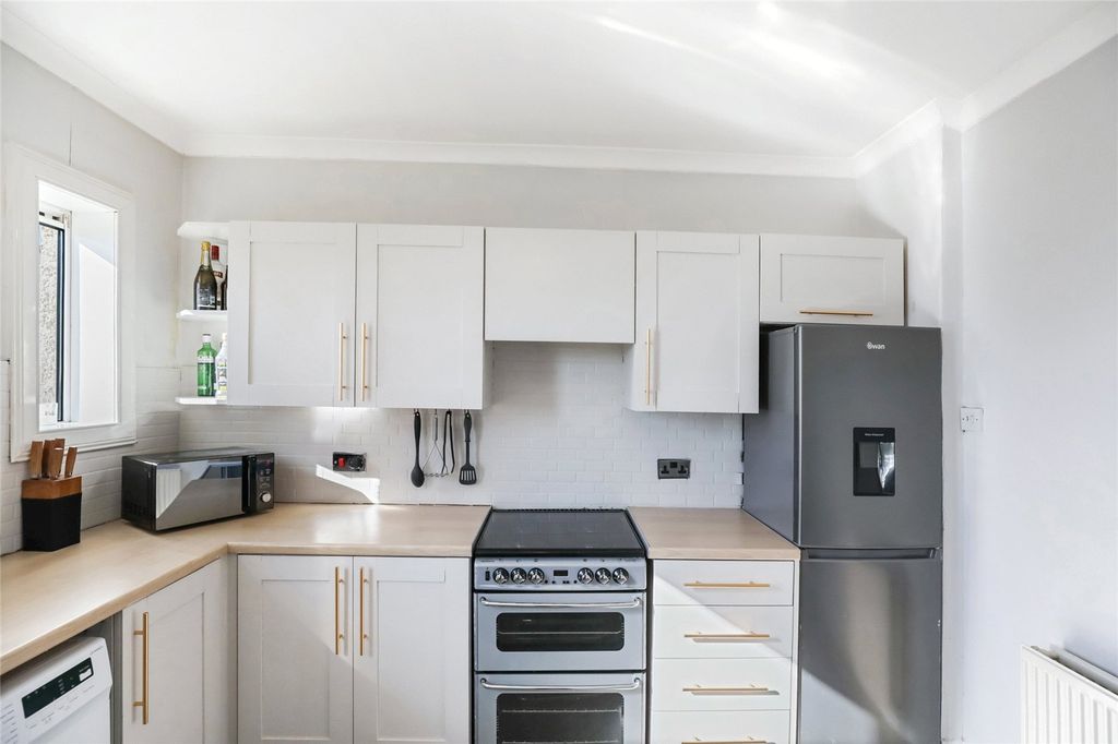 Additional image 7 of 2 bed flat for saleMacbeth Road, Stewarton, Kilmarnock, East Ayrshire KA3