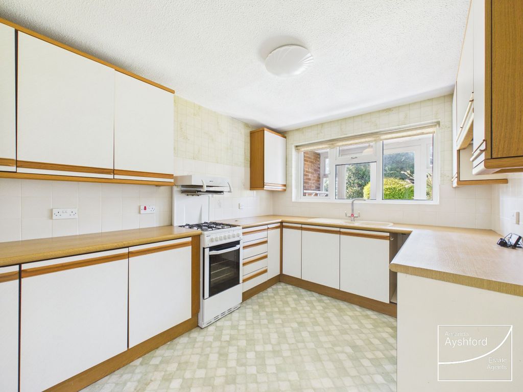 Additional image 3 of 3 bed flat for saleMead Close, Paignton TQ3