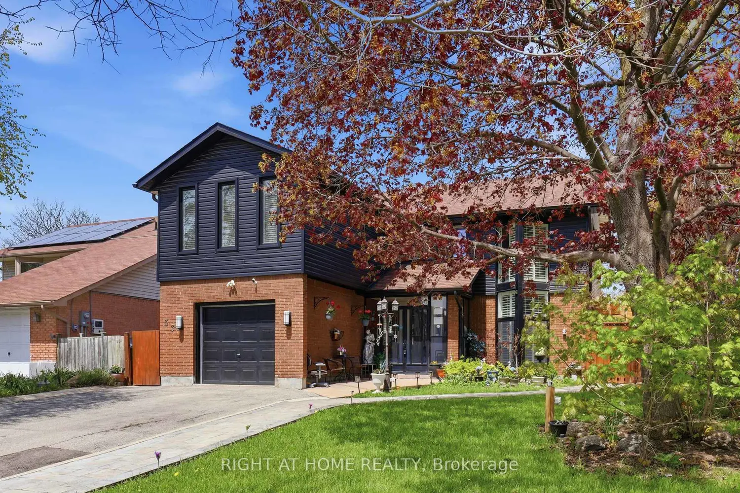 33 Parkside Drive